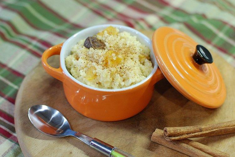 Bouillie de millet aux dattes et abricots secs