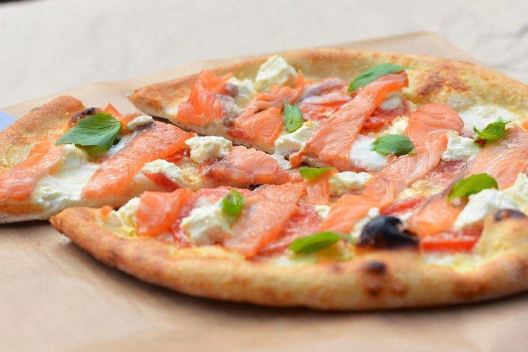 Garniture de pizza au poisson rouge