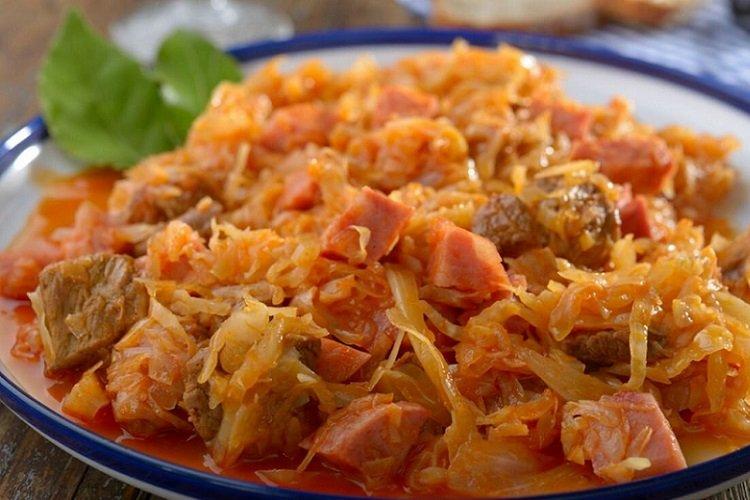 Chou mijoté avec de la viande