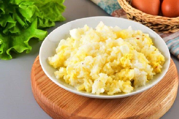 Bouillie de riz aux œufs durs