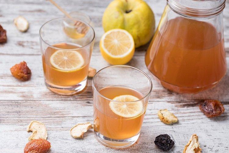 Compote de fruits secs au citron