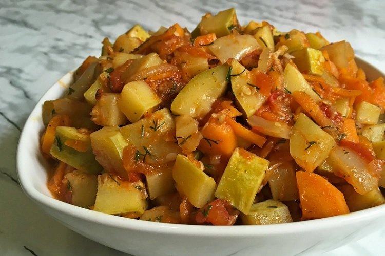 Sauté de légumes aux courgettes