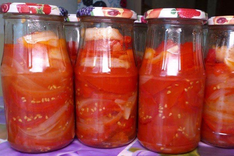 Salade de tomates et poivrons pour l'hiver