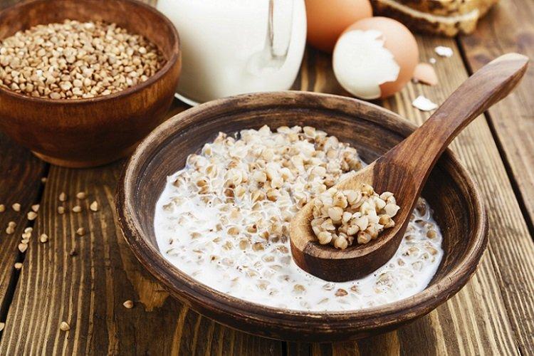 Bouillie de sarrasin au lait au four