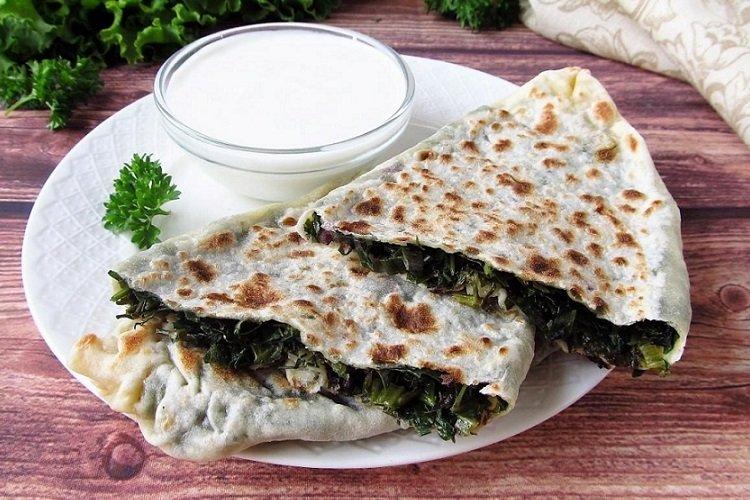 Pains plats arméniens aux herbes