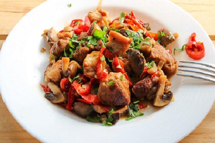 Porc braisé aux légumes