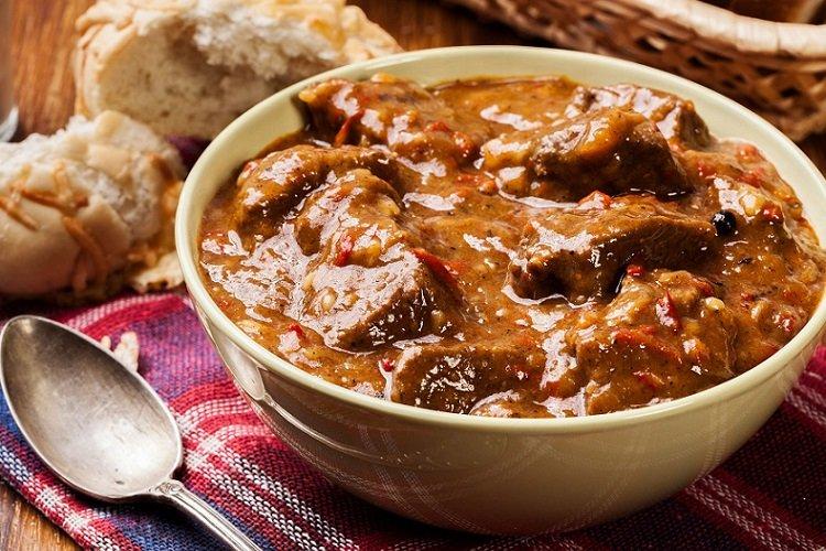 Porc mijoté dans une sauce épaisse