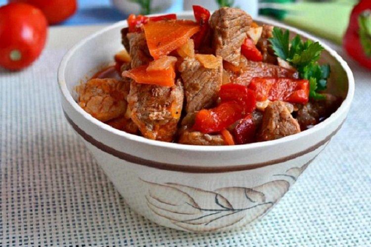 Porc braisé à la hongroise