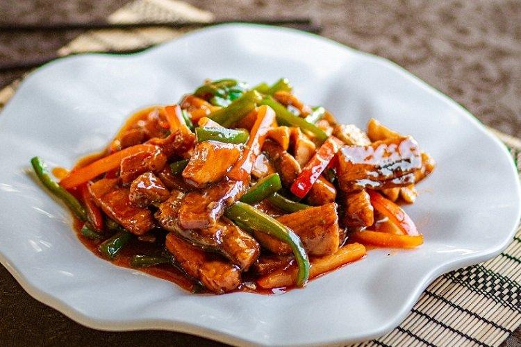 Ragoût de poulet aux poivrons