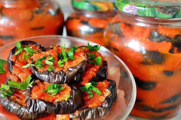 Apéritif d'aubergine épicé