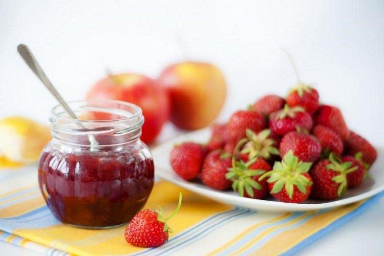Confiture de fraises aux pommes