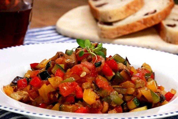 Sauté aux aubergines et courgettes