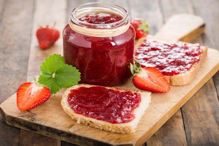 Fraises à l'agar-agar pour l'hiver
