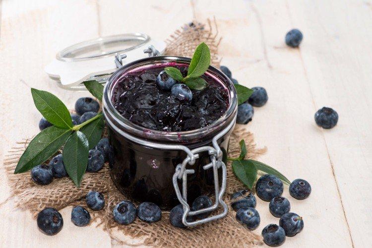 Confiture de cassis et myrtilles