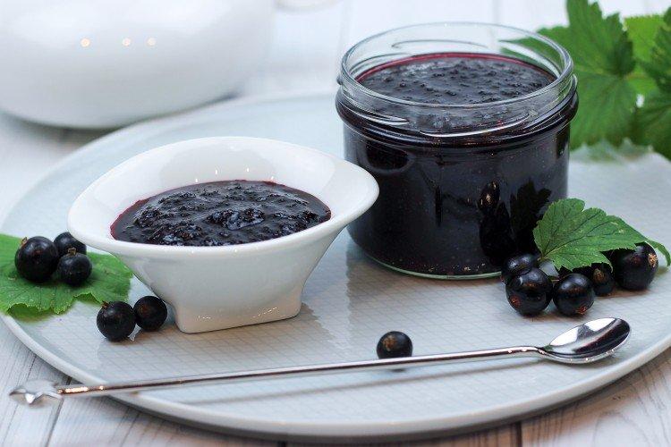 Confiture de cassis pilée