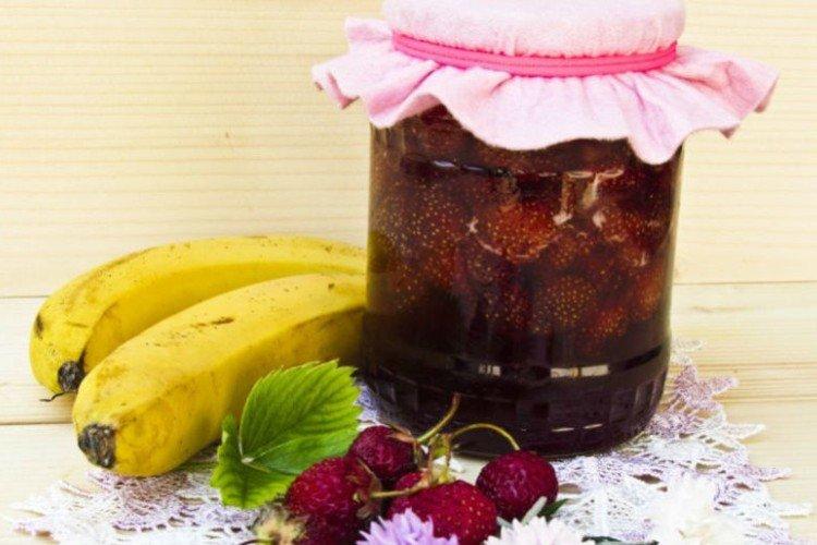 Confiture de fraises et bananes