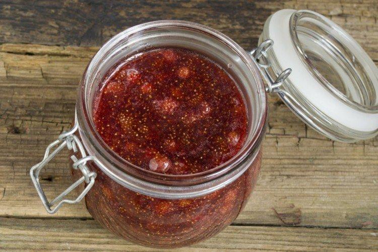 Confiture de fraises au miel
