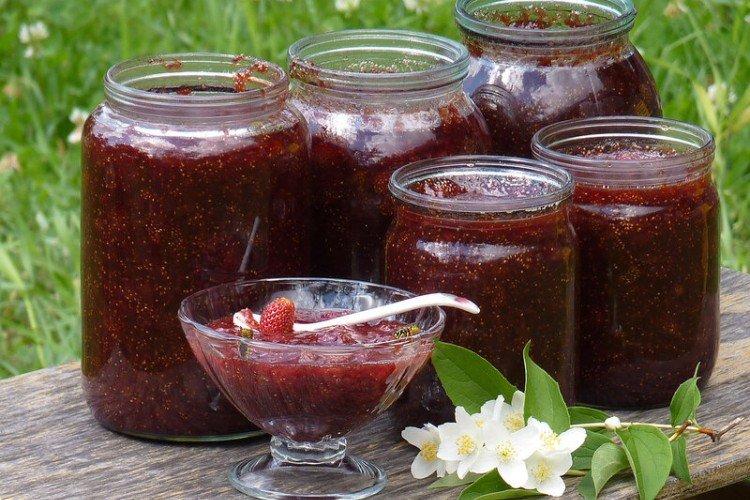 Confiture de fraises épaisse