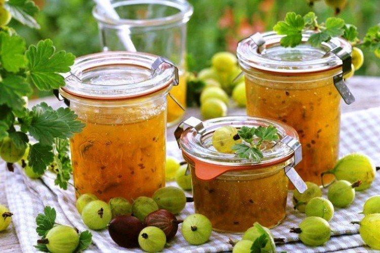 Confiture de groseille à la mélisse