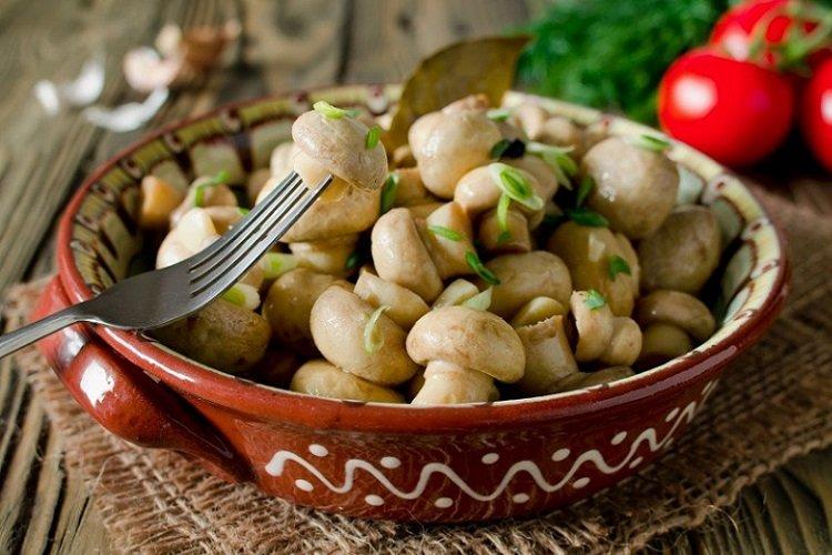 Recette rapide de champignons marinés