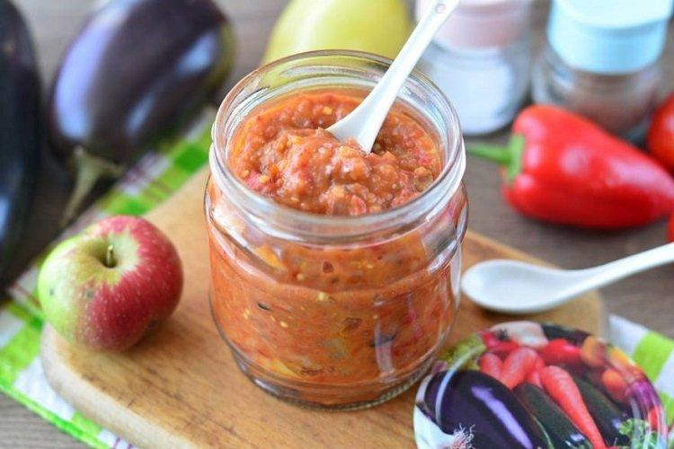 Caviar d'aubergines aux champignons et pommes