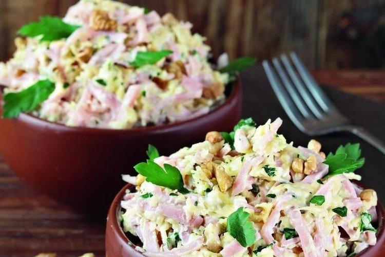Salade de noix et jambon