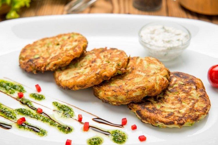 Crêpes de courgettes et poulet