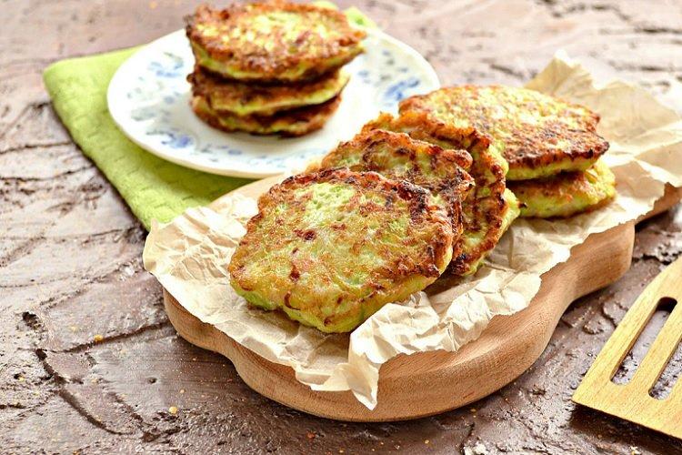 Crêpes de courgettes aux saucisses