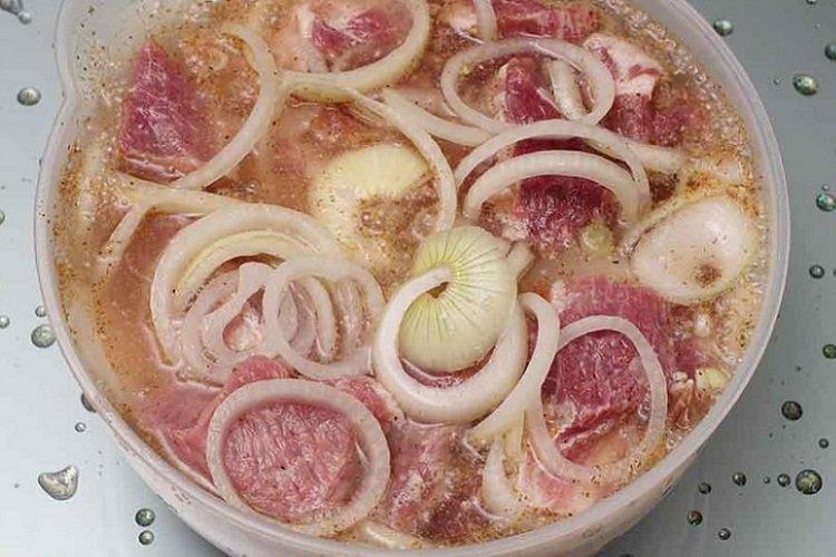 Marinade à l'eau minérale à action rapide