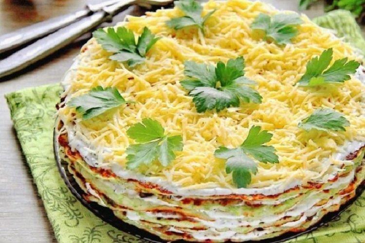 Gâteau de courgettes aux champignons frits