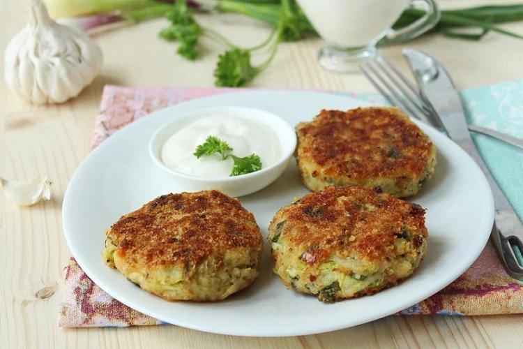 Viande hachée et escalopes de courgettes