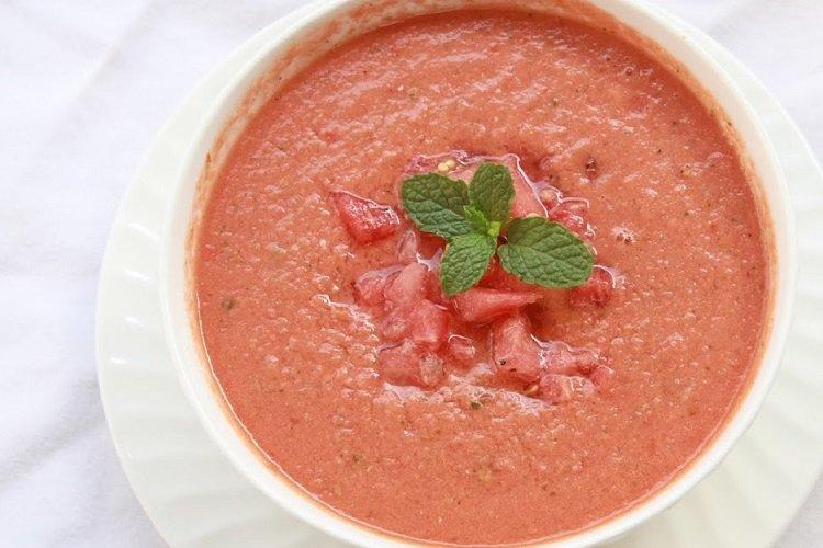 Gaspacho à la crème et au jus de citron vert