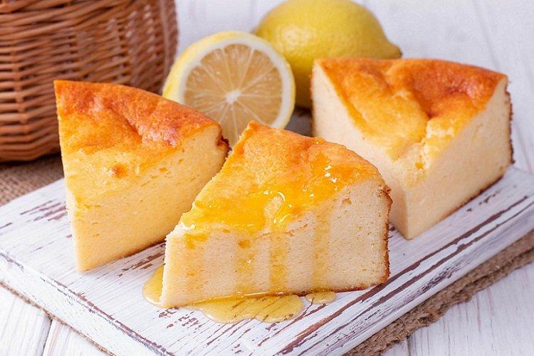 Casserole de fromage cottage juteux au citron