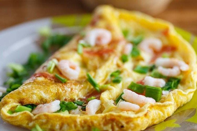 Omelette de courgettes aux crevettes