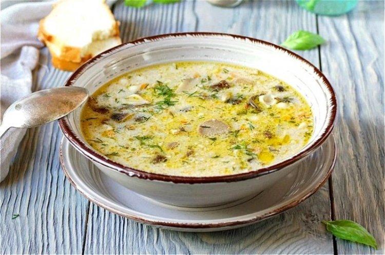 Soupe de champignons aux cèpes à la crème - recettes