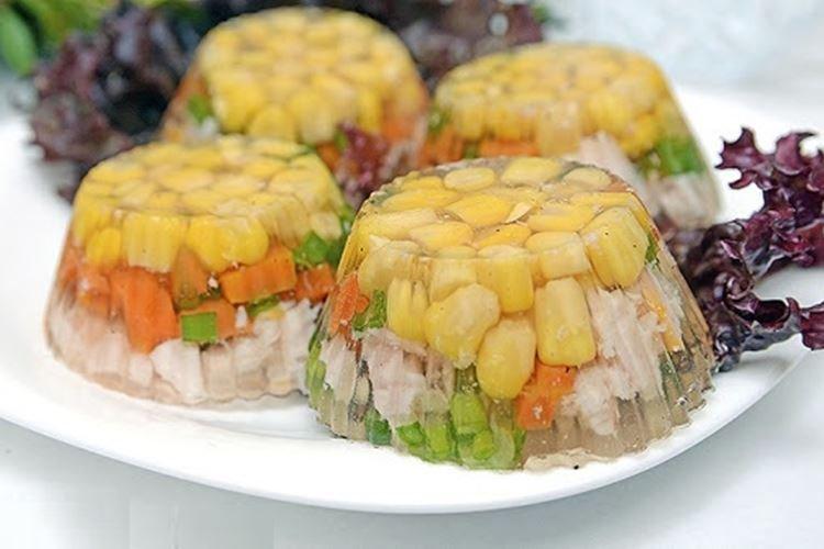 Aspic de poulet au maïs et petits pois - recettes