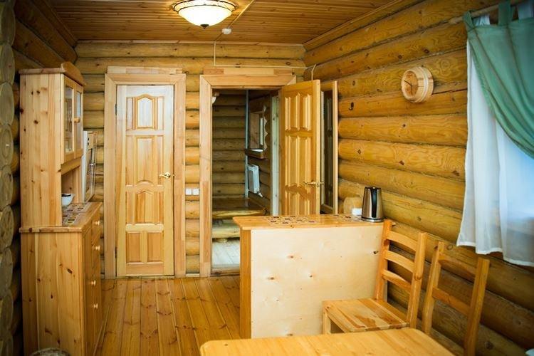 Intérieur des bains publics dans un style campagnard