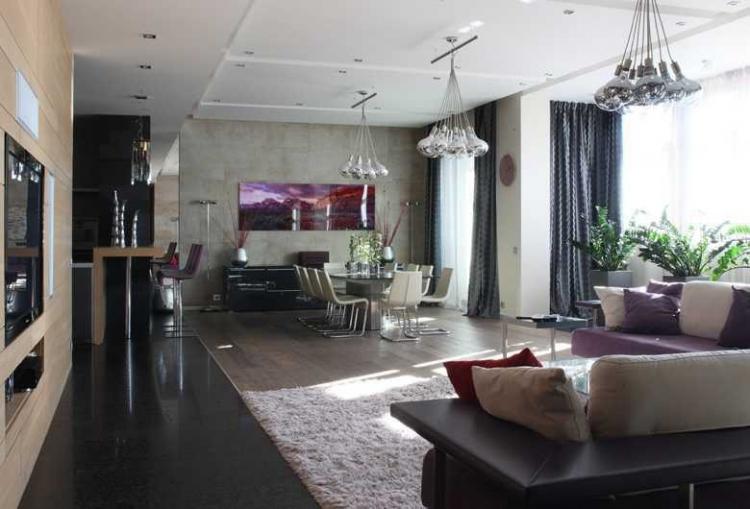 Intérieur d'un appartement sur la perspective Michurinsky