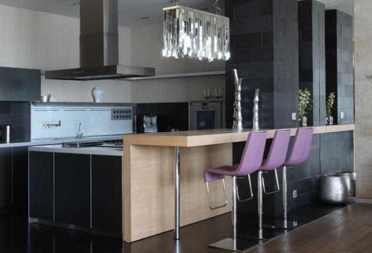 Intérieur d'un appartement sur la perspective Michurinsky