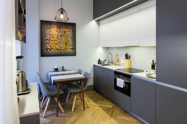 Intérieur d'un appartement sur le remblai de Mytninskaya