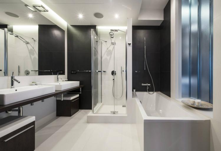 Intérieur d'un appartement dans la tour Petersburg, Moscow-City