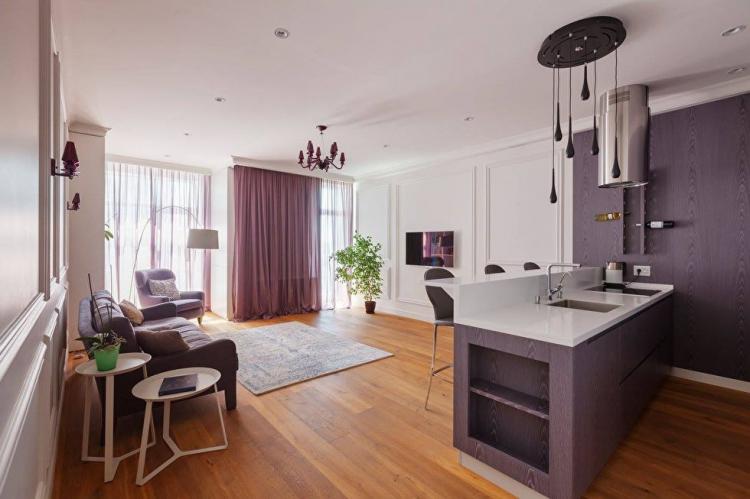 L'intérieur de l'appartement dans le style des classiques américains