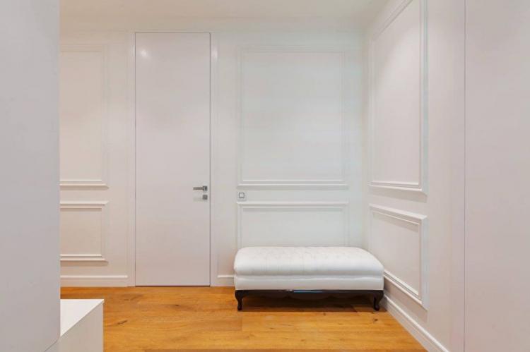 L'intérieur de l'appartement dans le style des classiques américains