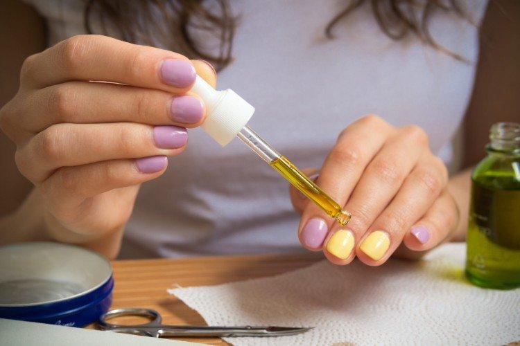 Massage - Comment faire pousser rapidement les ongles à la maison