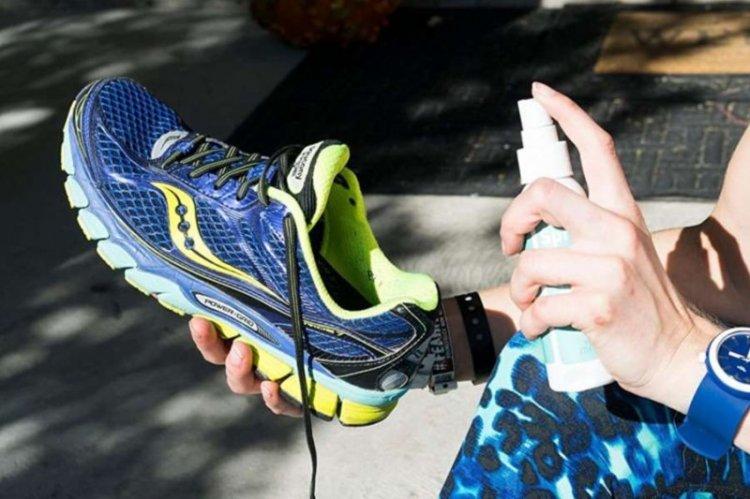 Déodorants pour chaussures - Comment enlever l'odeur des chaussures à la maison