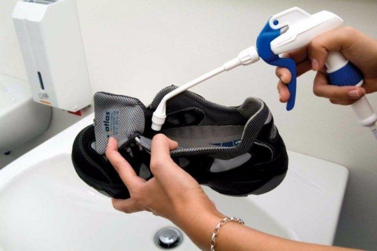 Mélanges - Comment éliminer les odeurs de chaussures à la maison