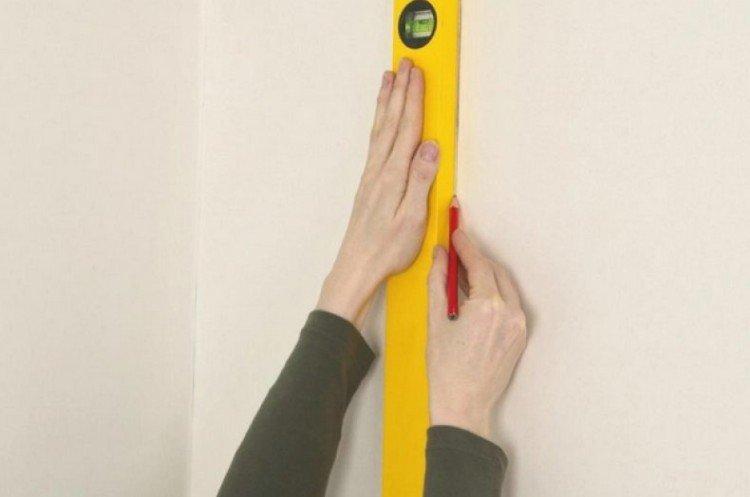 Marquage mural - Comment coller du papier peint en vinyle