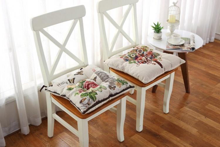 Vieilles chaises - décor, comment mettre à jour (photo)