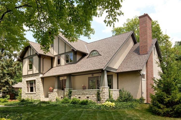 Comment décorer un porche de maison privée - Porche en pierre