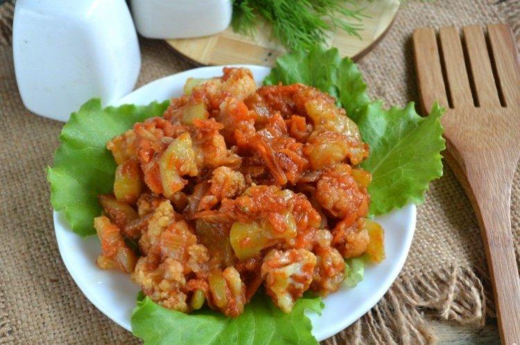 Chou-fleur cuit avec des légumes - Comment cuisiner des recettes de chou-fleur